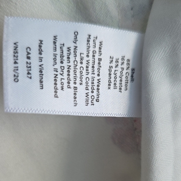 Talbots Cream Floral Print Jeans - Picture 9 of 9